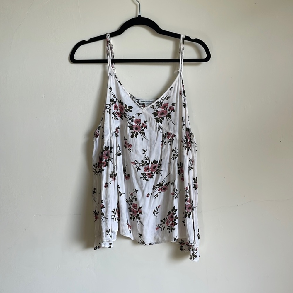 American Eagle off the shoulder Long sleeve with floral print size M, ivory
